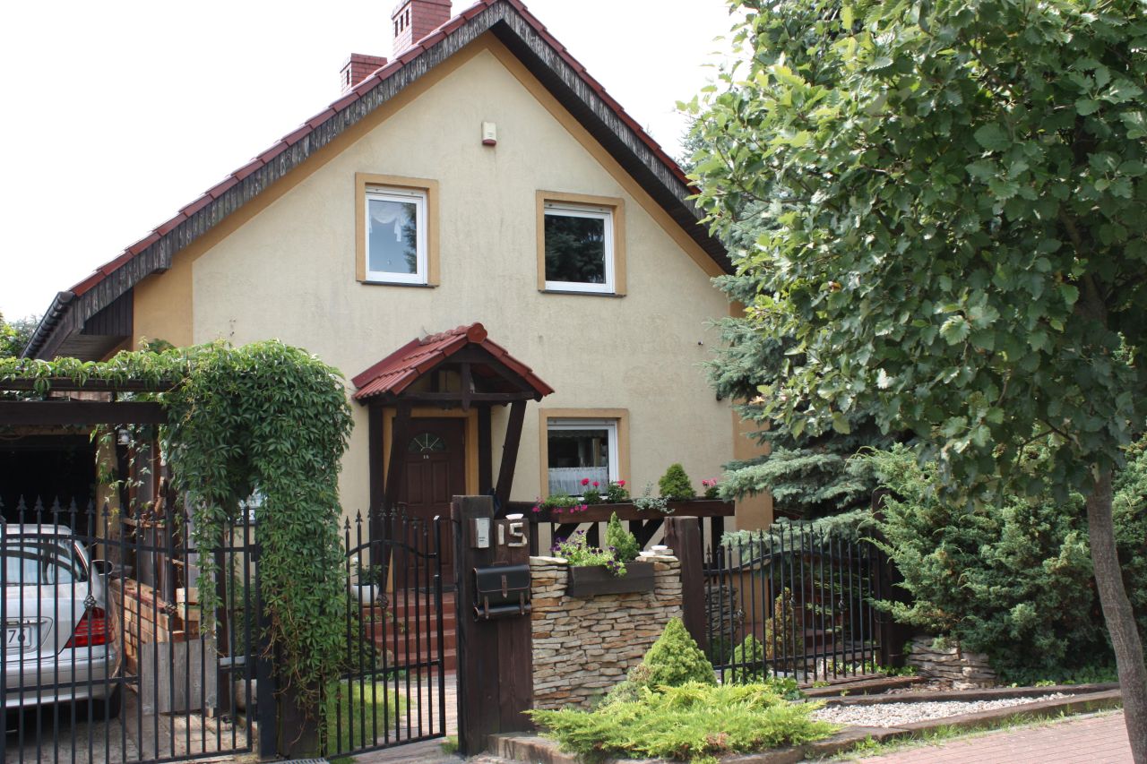 dom wolnostojący, 6 pokoi Suchy Las, ul. Rumiankowa