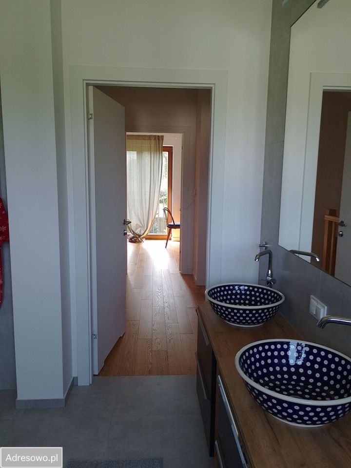 bliźniak, 6 pokoi Augustówek. Zdjęcie 5