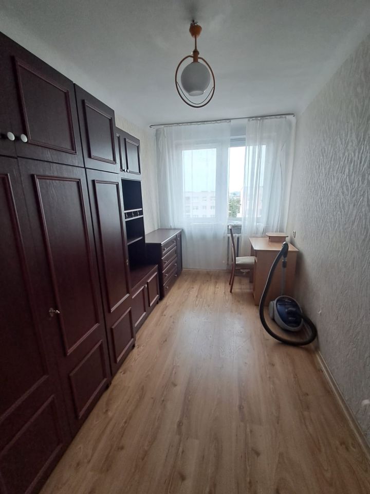 Mieszkanie 3-pokojowe Kalisz Kaliniec. Zdjęcie 5