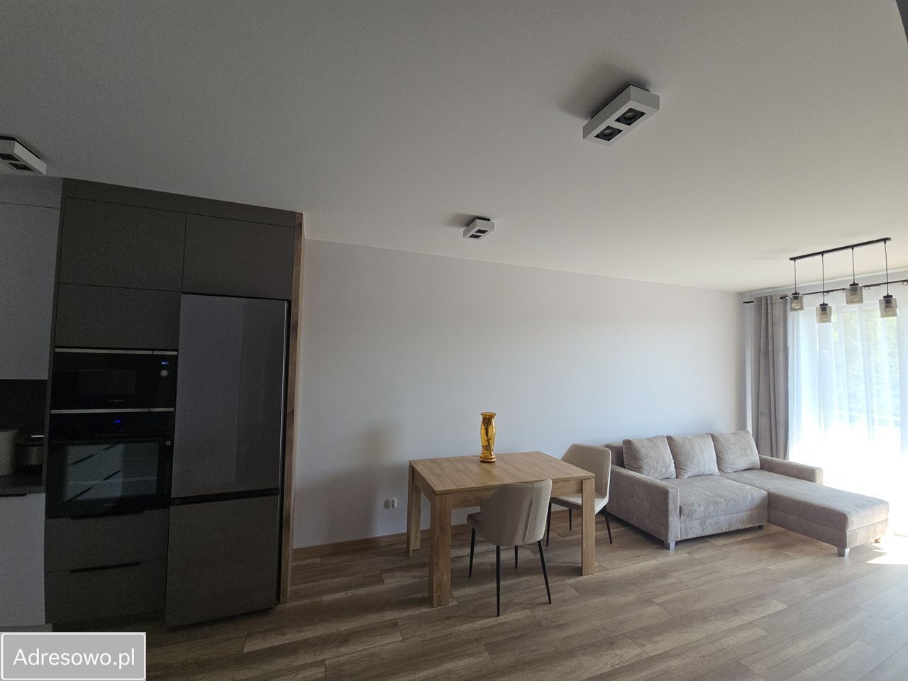 Mieszkanie 3-pokojowe Ząbki, ul. Skrajna