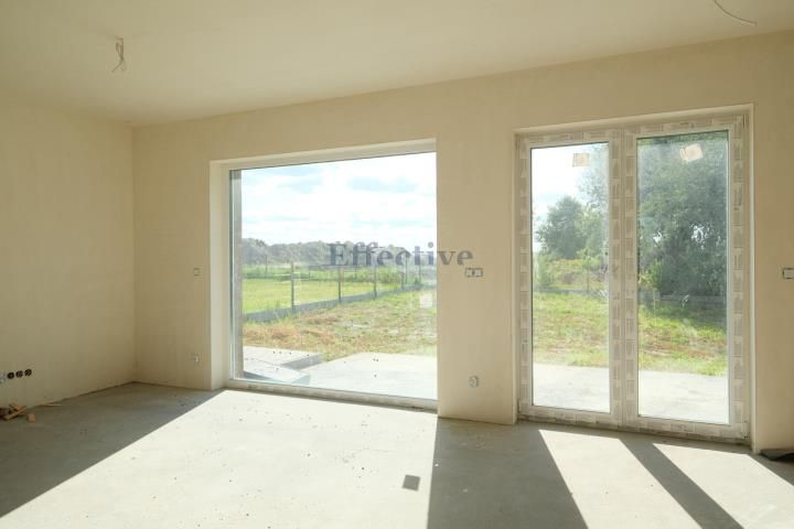 bliźniak, 5 pokoi Miękinia. Zdjęcie 9