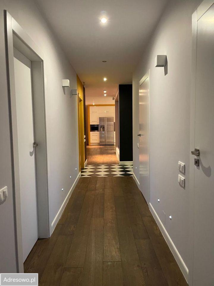 dom wolnostojący, 5 pokoi Warszawa Rembertów, ul. Kapitańska. Zdjęcie 11