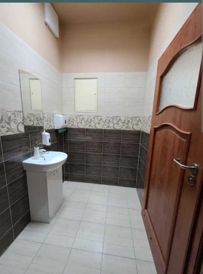 Lokal Legnica Centrum, ul. Macieja Rataja. Zdjęcie 4