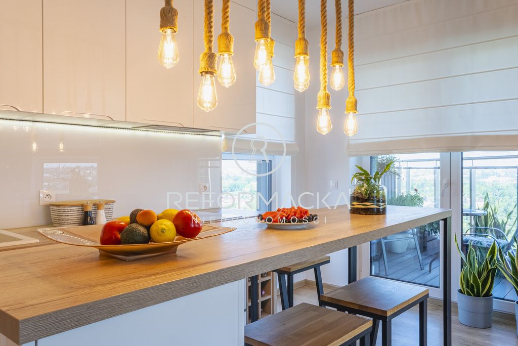 Mieszkanie 3-pokojowe Rzeszów, pl. Armii Krajowej. Zdjęcie 2