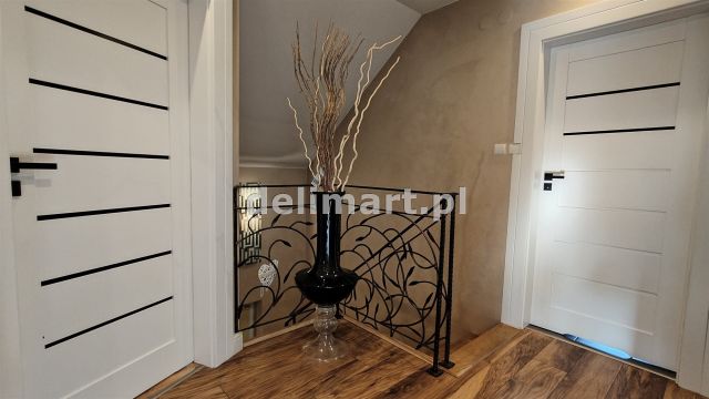 dom wolnostojący, 4 pokoje Zagórz. Zdjęcie 32