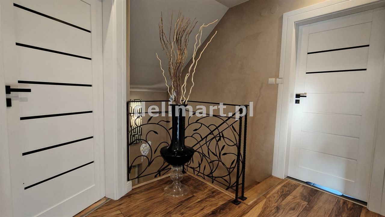 dom wolnostojący, 4 pokoje Zagórz. Zdjęcie 32