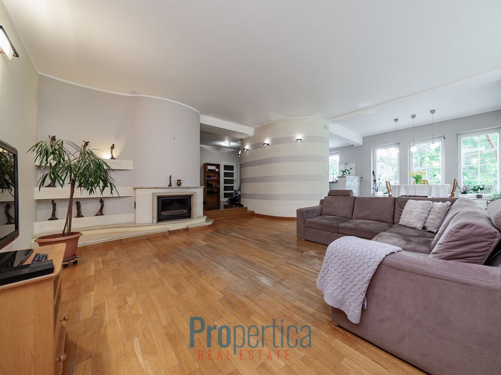 dom wolnostojący, 7 pokoi Warszawa Choszczówka, ul. Brzozowy Zagajnik. Zdjęcie 4