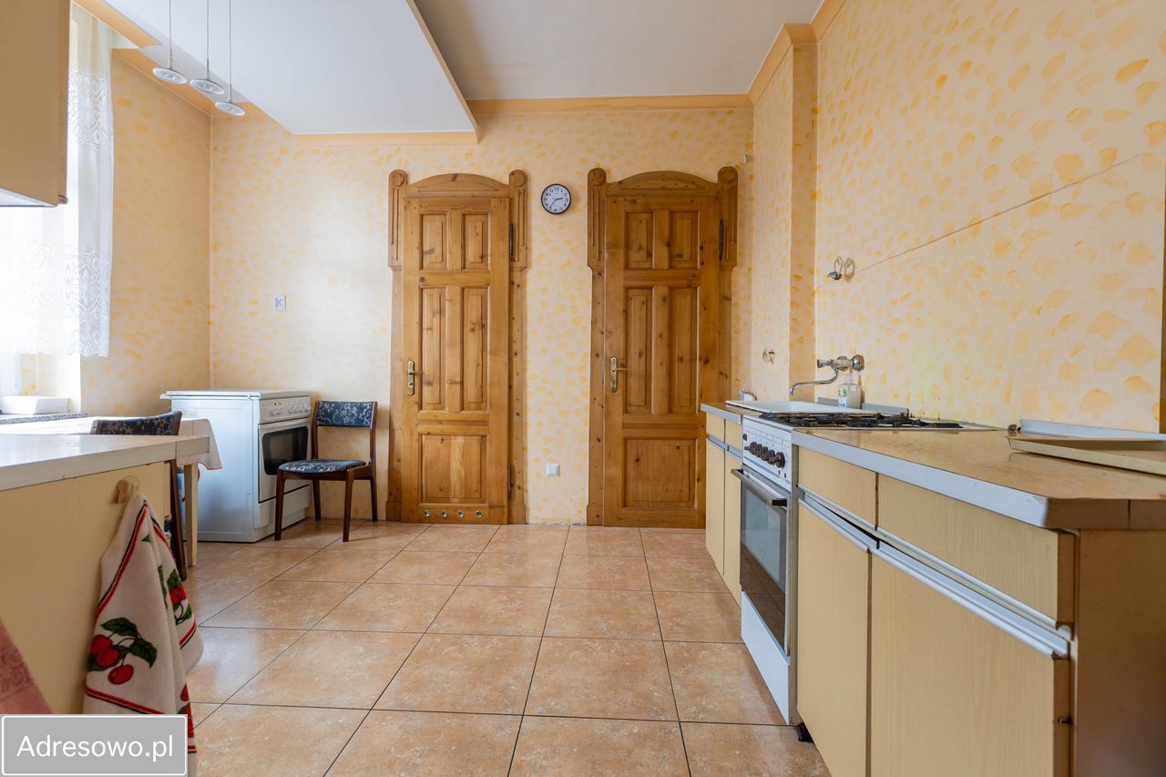 dom wolnostojący, 6 pokoi Jelenia Góra Centrum, ul. Melchiora Wańkowicza. Zdjęcie 3