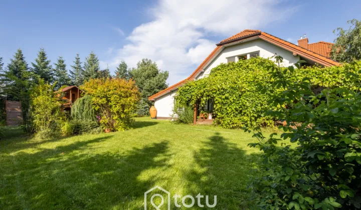 dom wolnostojący, 6 pokoi Marianów