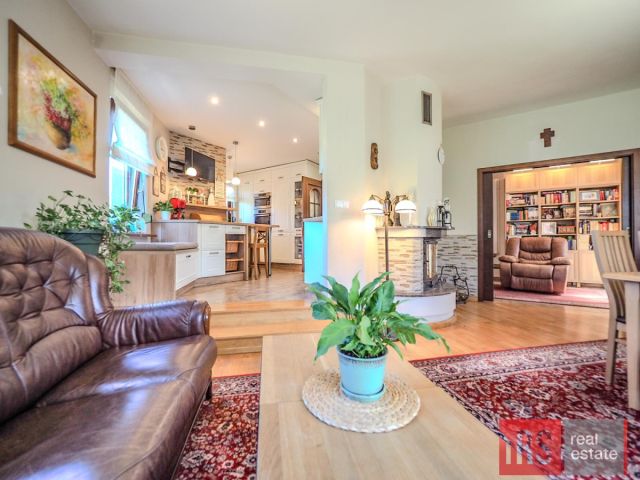 dom wolnostojący, 5 pokoi Zielona Góra Ochla, ul. Dzika. Zdjęcie 4