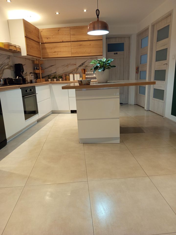 dom szeregowy, 4 pokoje Głuchołazy, ul. Tylna. Zdjęcie 4