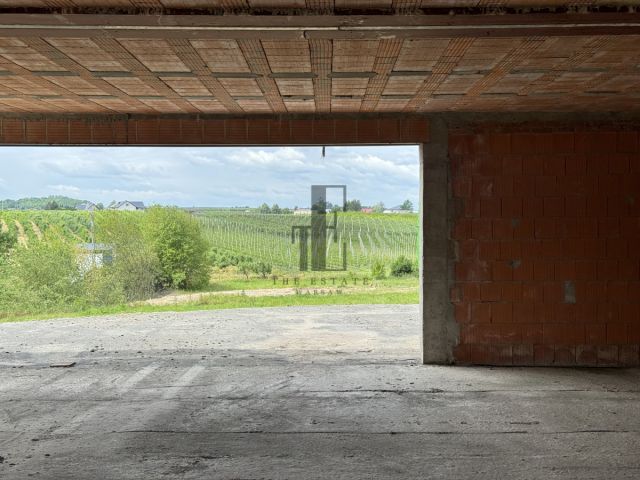 dom wolnostojący, 6 pokoi Worów. Zdjęcie 2
