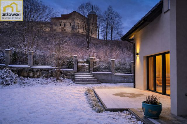 dom wolnostojący, 6 pokoi Janowiec. Zdjęcie 2