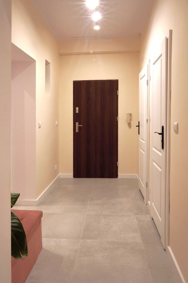 Mieszkanie 3-pokojowe Brzeg, ul. Marszałka Piłsudskiego. Zdjęcie 2