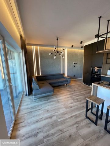 Mieszkanie 3-pokojowe Nowy Sącz, al. Aleje Wolności. Zdjęcie 1