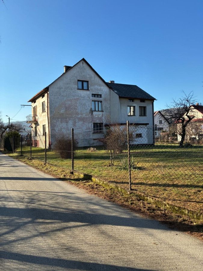 dom wolnostojący, 6 pokoi Milówka, ul. Długa. Zdjęcie 1