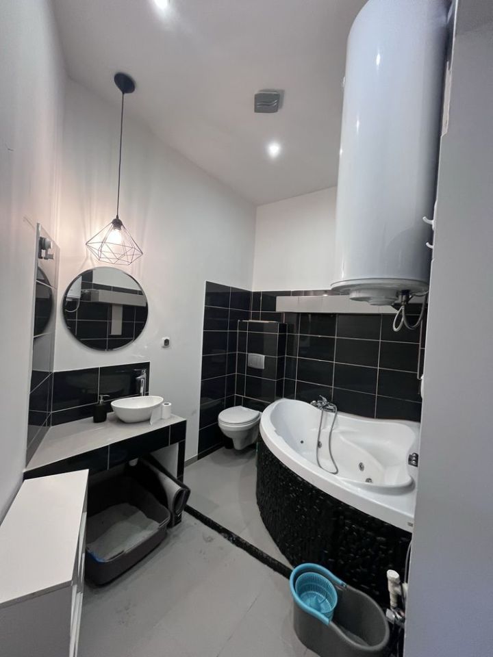 Mieszkanie 3-pokojowe Bielawa. Zdjęcie 4