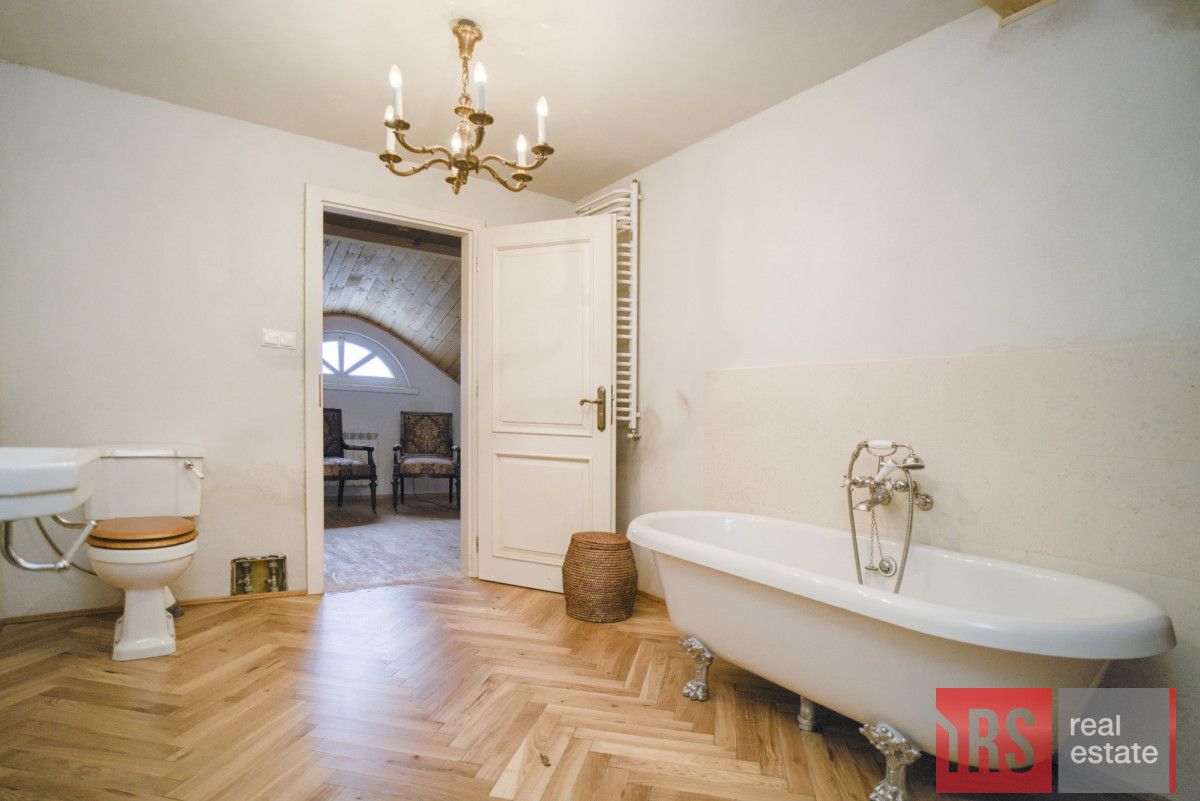 dom wolnostojący, 10 pokoi Rzewin. Zdjęcie 17