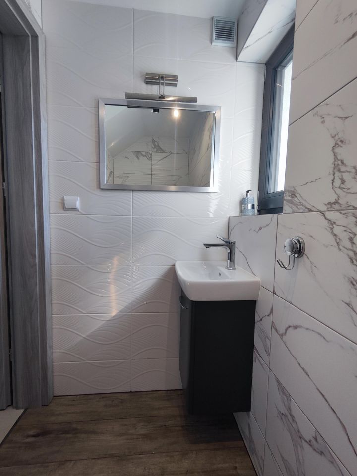 dom wolnostojący, 5 pokoi Burkatów, ul. Osiedle Pogórze. Zdjęcie 16