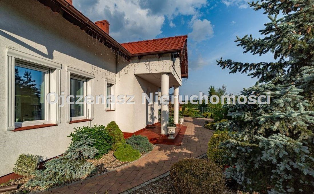 dom wolnostojący, 4 pokoje Murowaniec. Zdjęcie 2