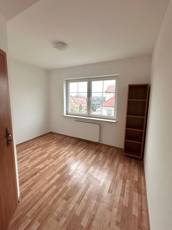 Mieszkanie 3-pokojowe Warszawa Wawer, ul. Cylichowska. Zdjęcie 3