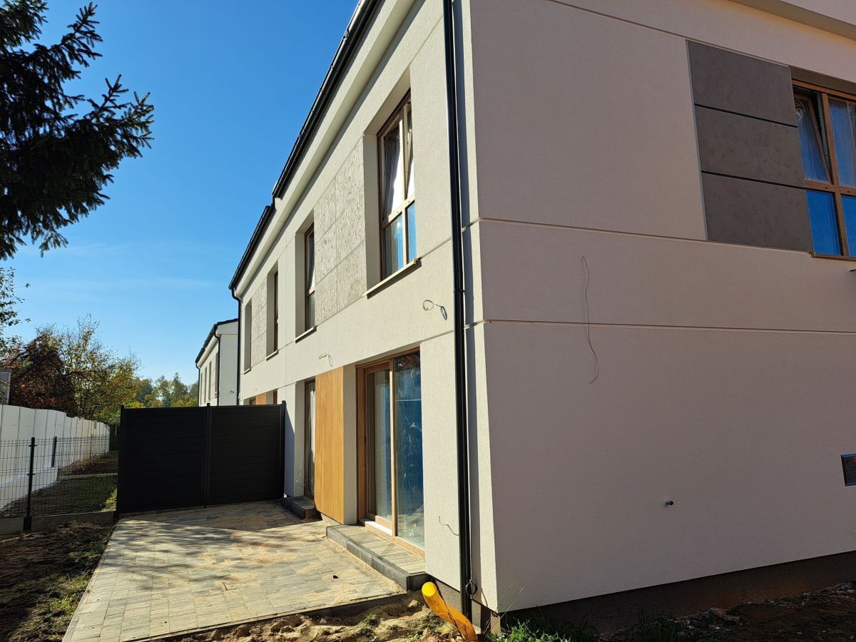 dom szeregowy, 4 pokoje Złotniki, Złotniki. Zdjęcie 3