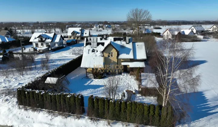 dom wolnostojący, 6 pokoi Rokitnica, ul. Kwiatowa