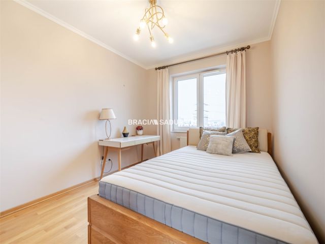 Mieszkanie 3-pokojowe Kraków, al. 29 Listopada. Zdjęcie 12