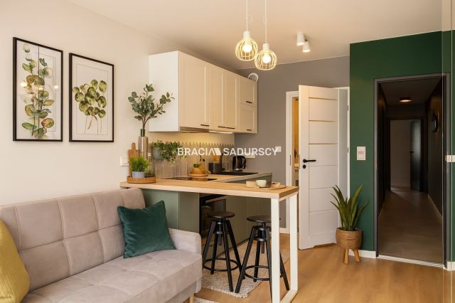 Mieszkanie 4-pokojowe Kraków Czyżyny, ul. bp. Piotra Tomickiego. Zdjęcie 7