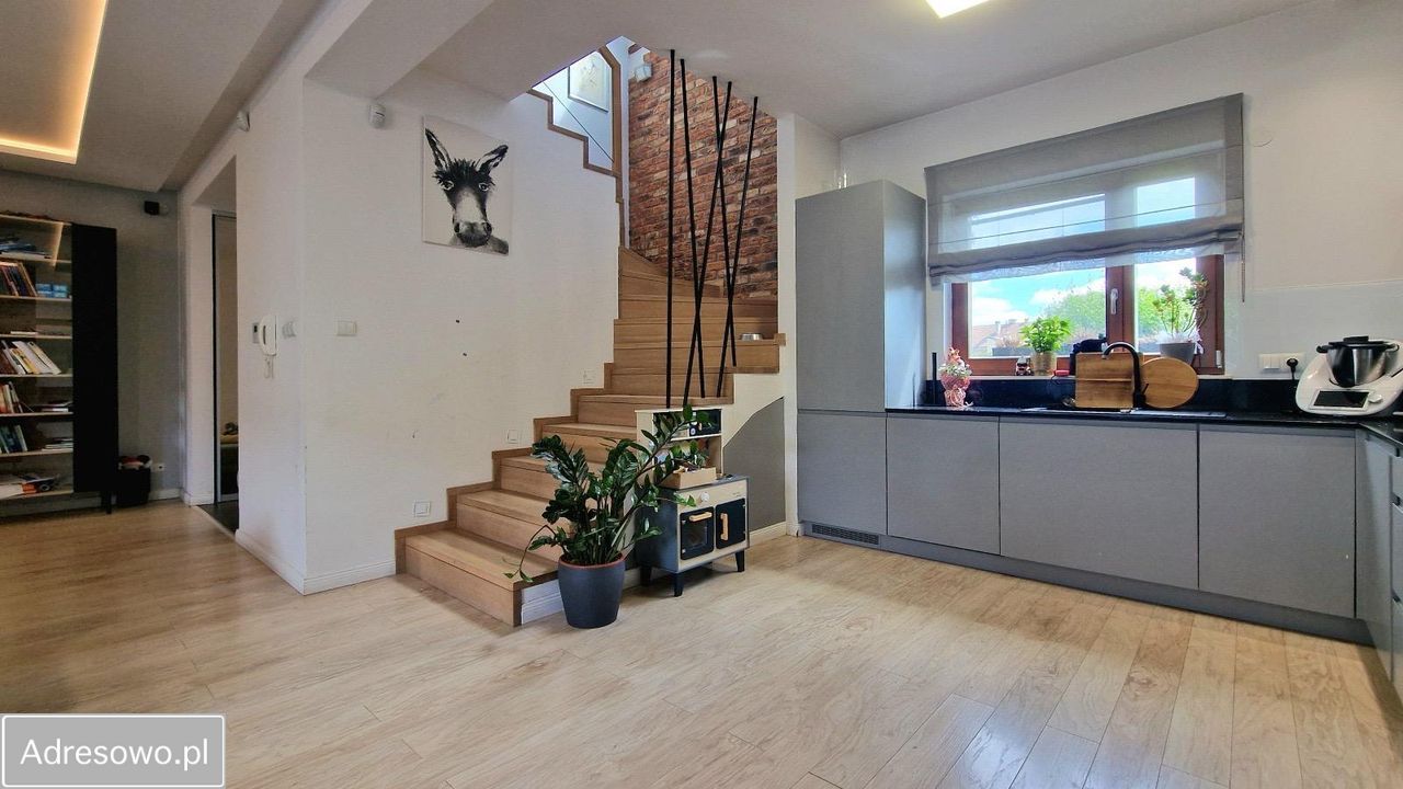 bliźniak, 5 pokoi Zielonki, ul. Krakowskie Przedmieście. Zdjęcie 7