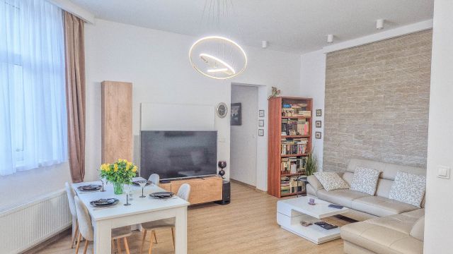 Mieszkanie 3-pokojowe Jelenia Góra Centrum, ul. Jana Matejki. Zdjęcie 2