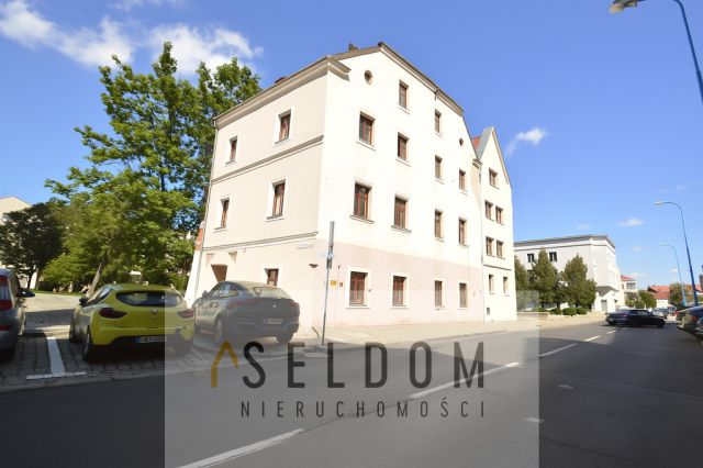 Nieruchomość komercyjna Legnica. Zdjęcie 2