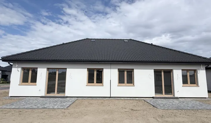 bliźniak, 4 pokoje Kobylnica