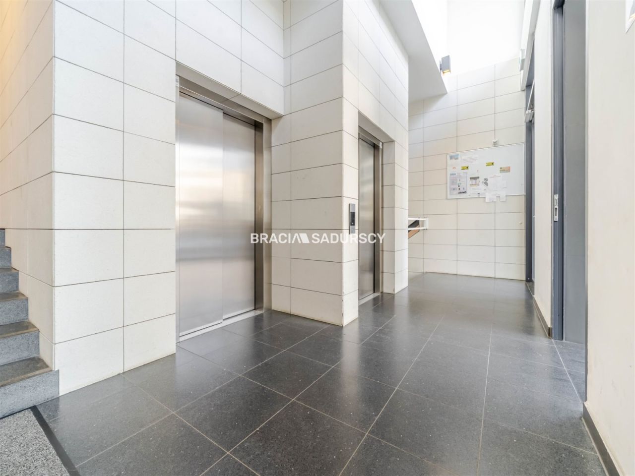 Mieszkanie 4-pokojowe Kraków Dębniki, ul. Czerwone Maki. Zdjęcie 37