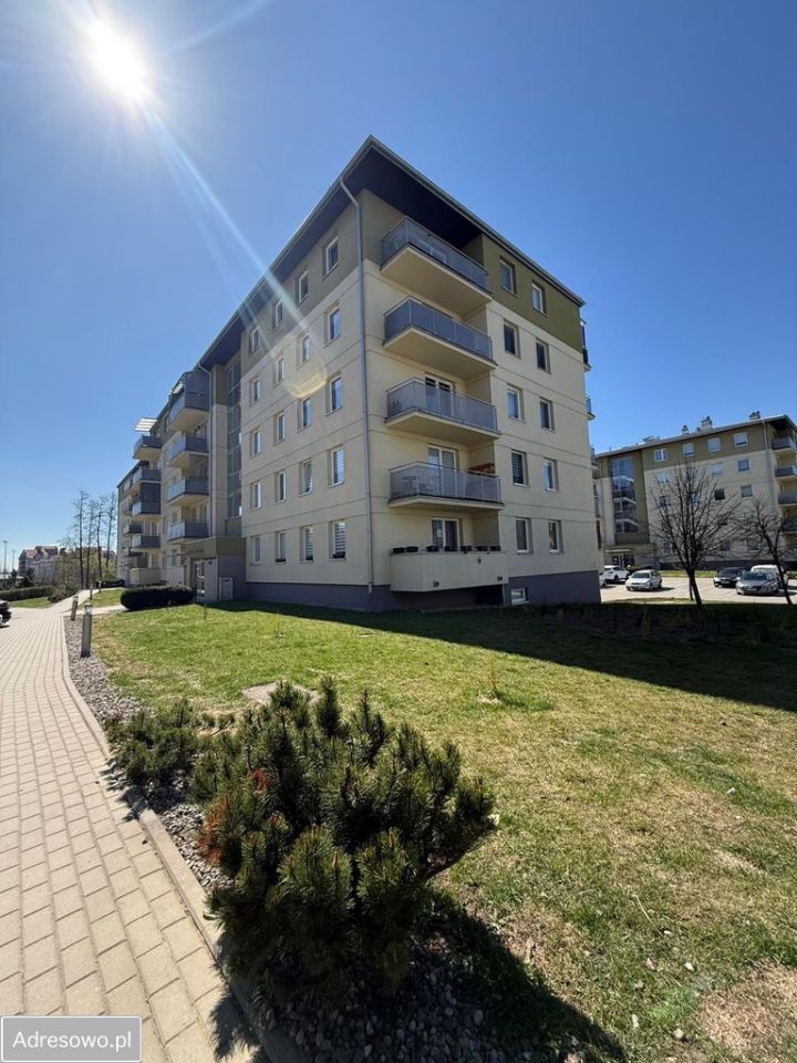 Mieszkanie 3-pokojowe Jaroty, ul. Bartąska. Zdjęcie 8