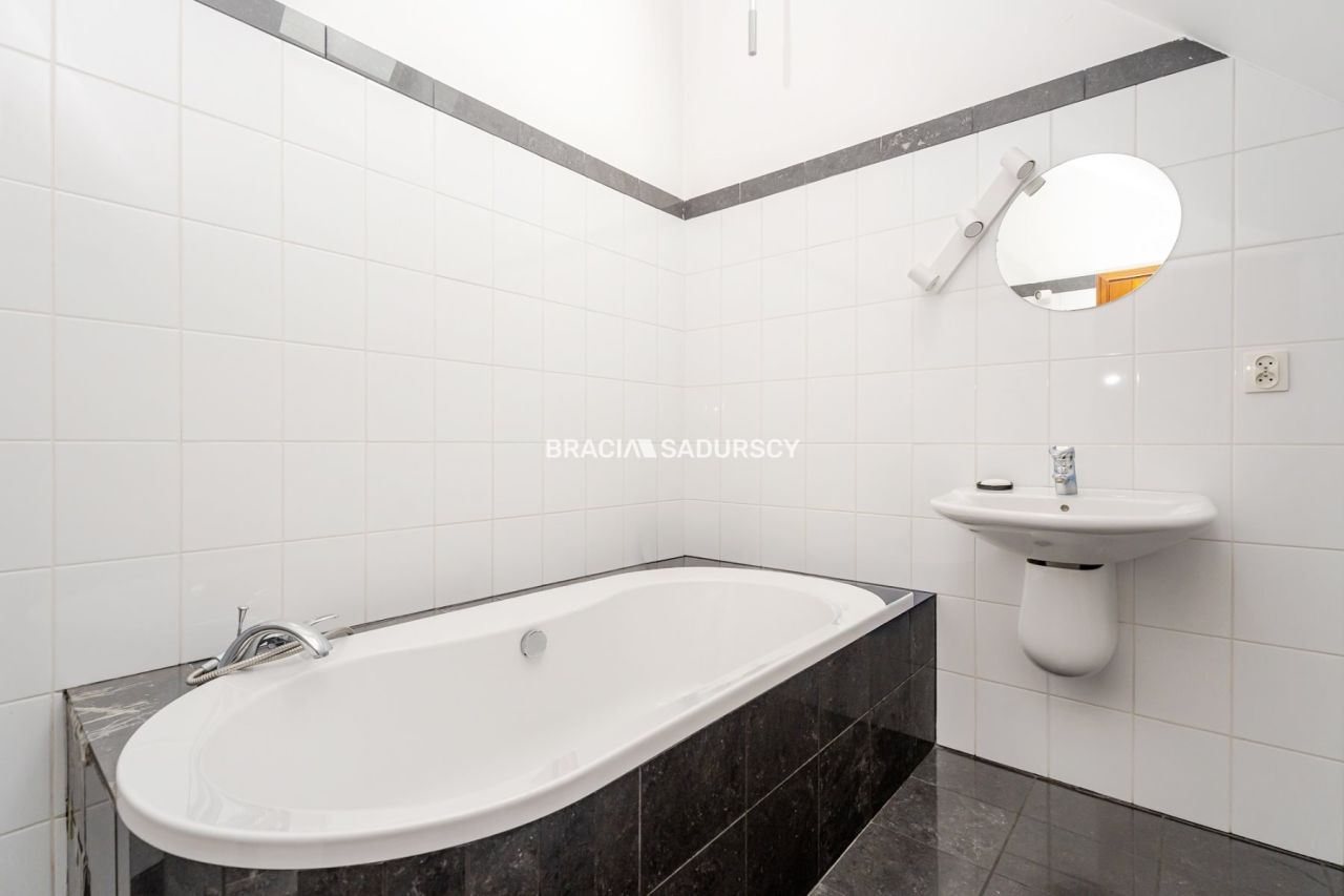 dom wolnostojący, 7 pokoi Modlniczka. Zdjęcie 23