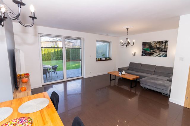 bliźniak, 4 pokoje Tarnowskie Góry, ul. Rumiankowa. Zdjęcie 14