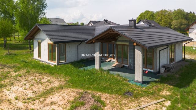 dom wolnostojący, 5 pokoi Tomice, ul. Czarny Las. Zdjęcie 20