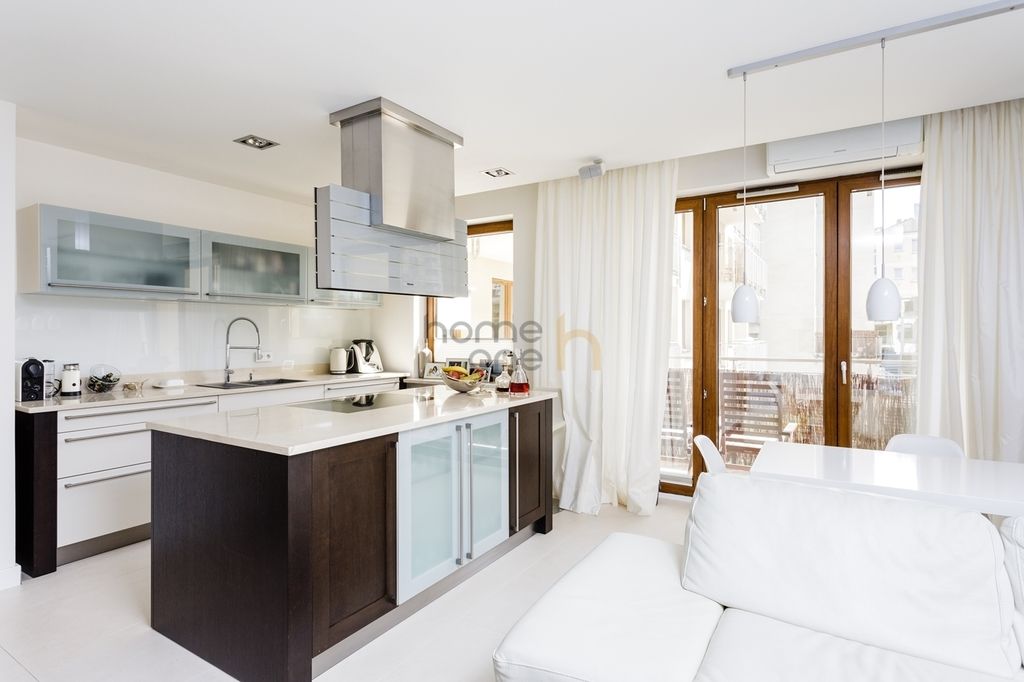 Mieszkanie 3-pokojowe Warszawa Śródmieście, ul. Sienna. Zdjęcie 3