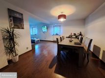 dom wolnostojący, 6 pokoi Uciechów, ul. Kościelna. Zdjęcie 1