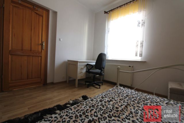 Mieszkanie 3-pokojowe Bytom, ul. Artura Grottgera. Zdjęcie 2