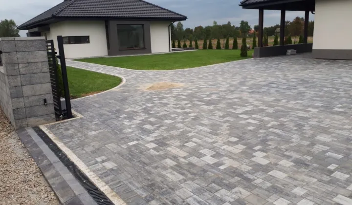 dom wolnostojący, 4 pokoje Cikowice