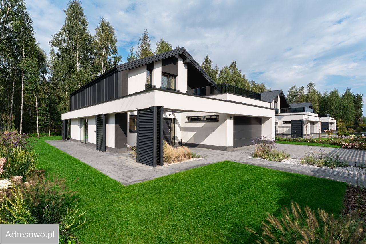 dom wolnostojący, 5 pokoi Dąbrówka-Ług