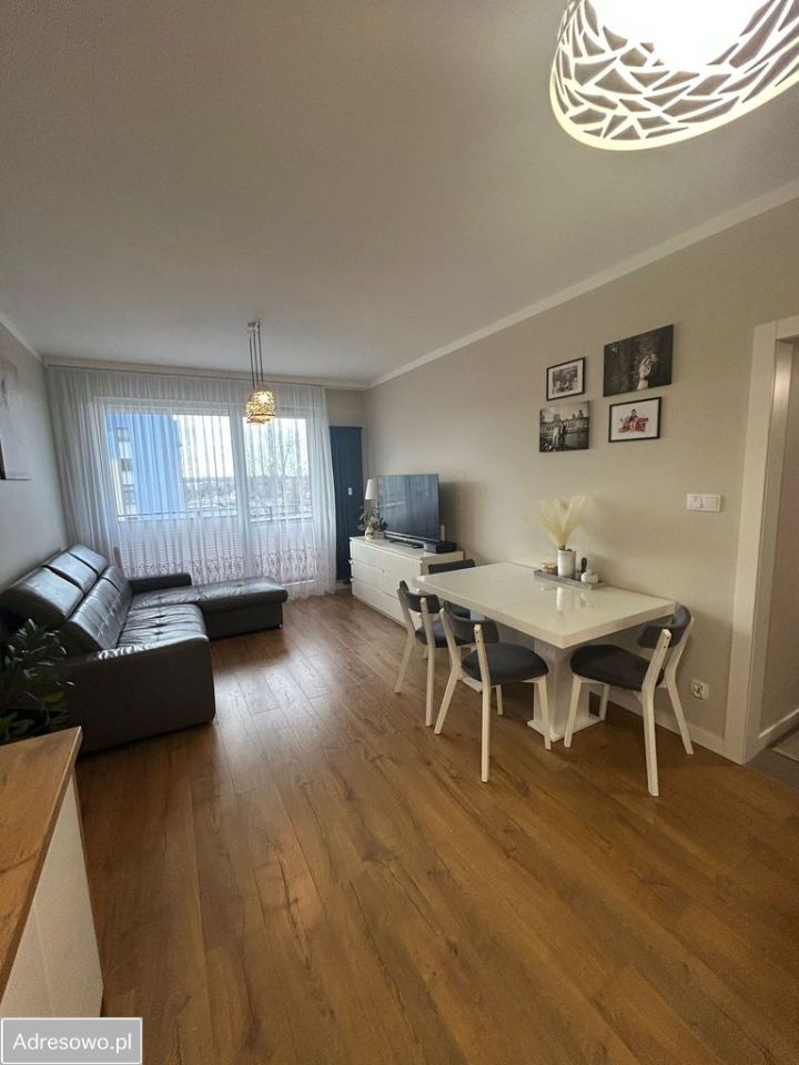 Mieszkanie 3-pokojowe Radom Osiedle XV-lecia, ul. Żwirki i Wigury. Zdjęcie 6