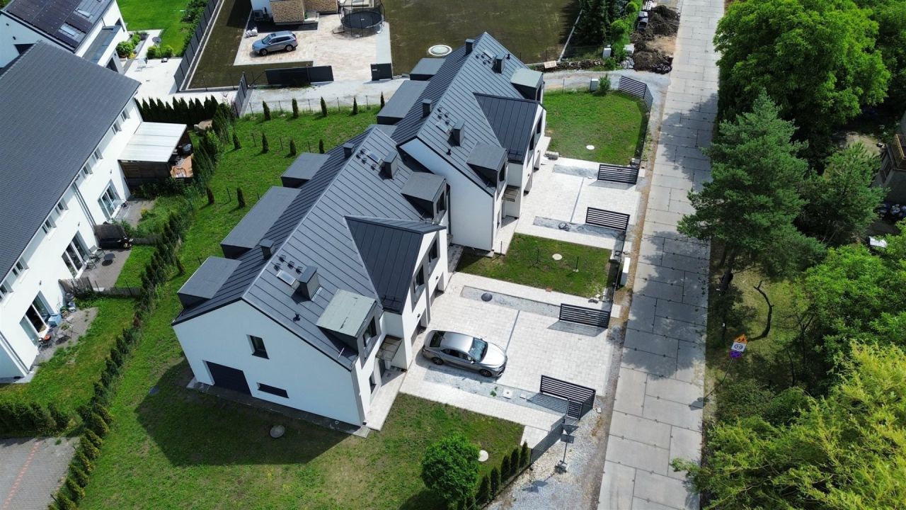 bliźniak, 5 pokoi Biestrzyków. Zdjęcie 16