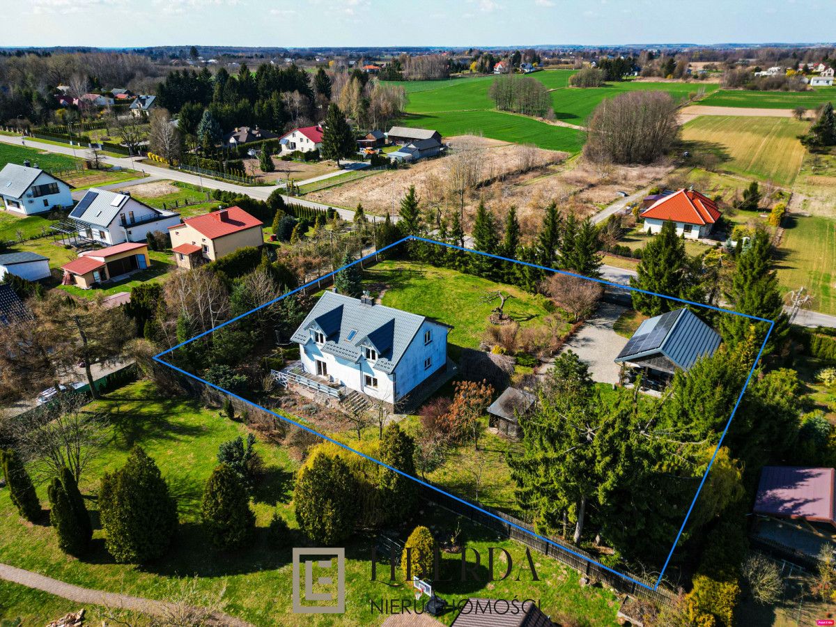 dom wolnostojący, 7 pokoi Motycz