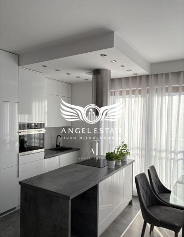 Mieszkanie 4-pokojowe Świnoujście, ul. I Armii Wojska Polskiego. Zdjęcie 1