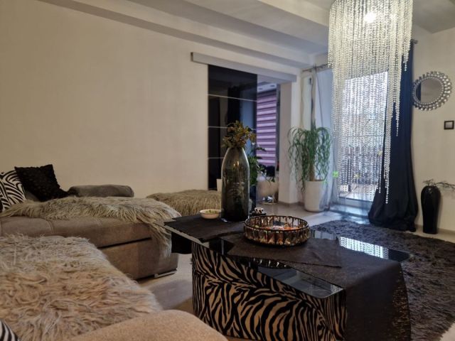 Mieszkanie 5-pokojowe Jelenia Góra. Zdjęcie 8