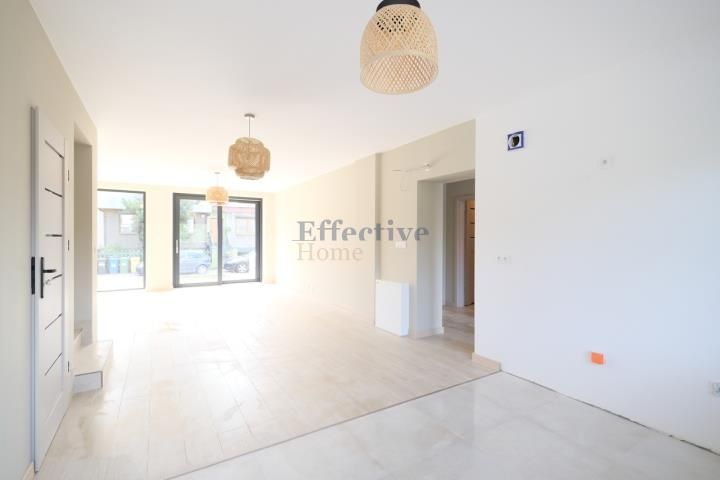 dom szeregowy, 7 pokoi Wrocław Nowy Dwór, ul. Witolda Gombrowicza. Zdjęcie 3