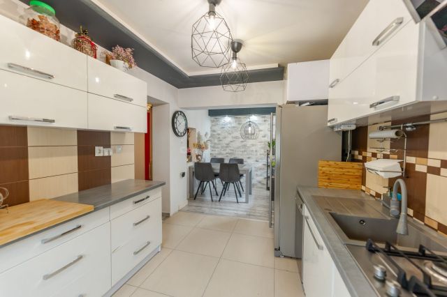 dom wolnostojący, 4 pokoje Radzymin. Zdjęcie 4